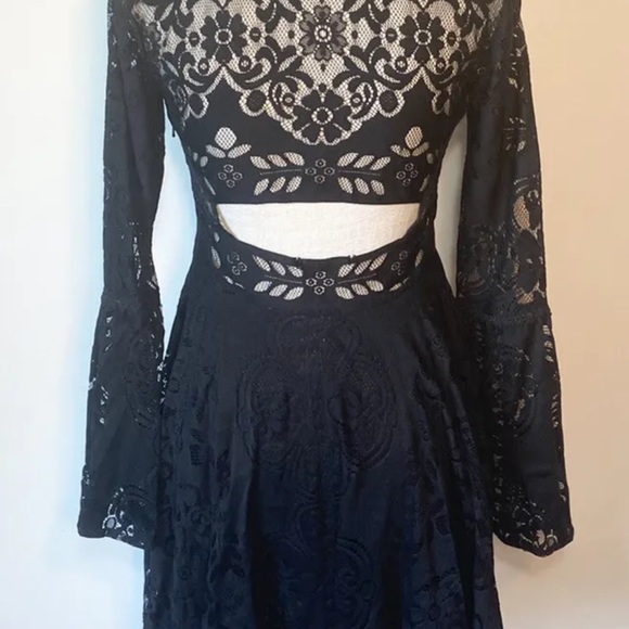 Free People 4 Dress Lace Black Lovers Festival Folk Short Bell Sleeve Bohemian - Picture 13 of 14
